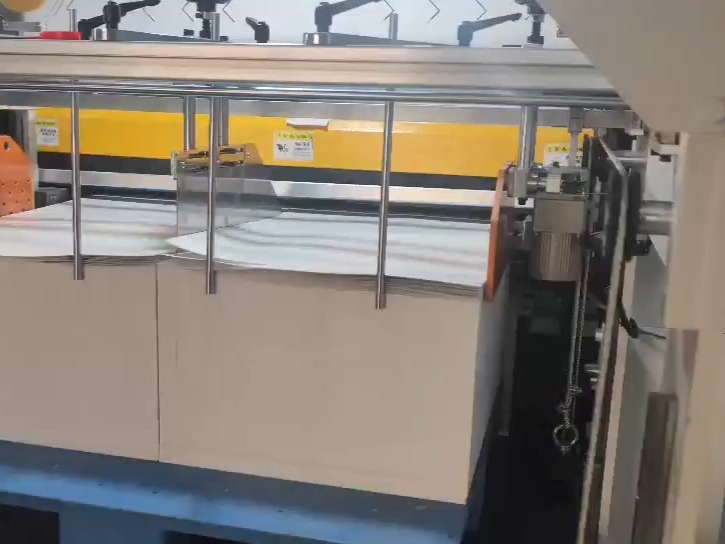 HKZ�Զ��������л������ɽ���ֽ����